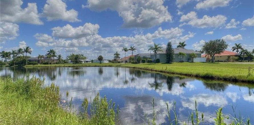 Land in Punta Gorda, Florida № 1906502