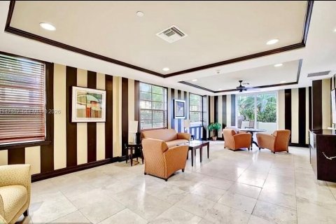 Condo in Fort Lauderdale, Florida, 2 bedrooms  № 1999965 - photo 28