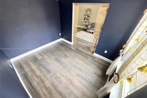 Condo in Fort Lauderdale, Florida, 2 bedrooms  № 1999965 - photo 20