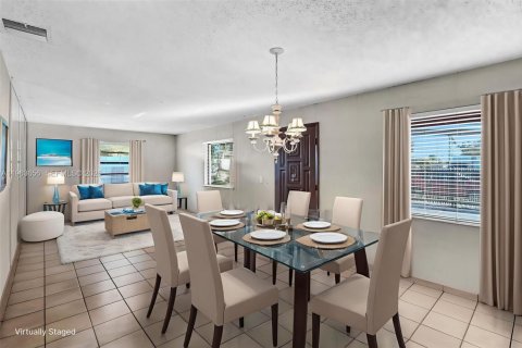 Casa en venta en Hialeah, Florida, 3 dormitorios, 138.24 m2 № 2026863 - foto 5
