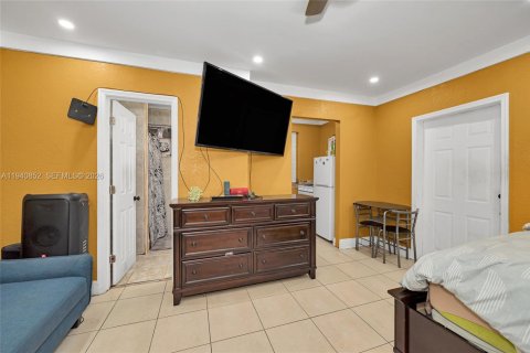 Casa en venta en Miami, Florida, 3 dormitorios, 135.82 m2 № 2000420 - foto 30