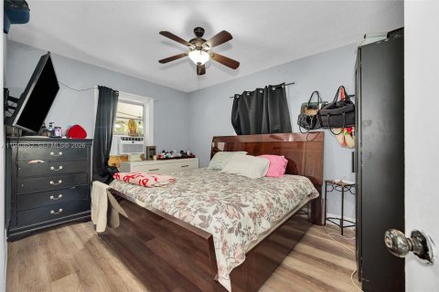 Casa en venta en Miami, Florida, 3 dormitorios, 135.82 m2 № 2000420 - foto 16