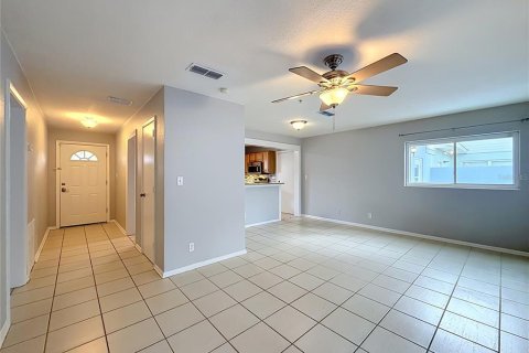 Villa ou maison à vendre à Orlando, Floride: 4 chambres, 136.94 m2 № 2422805 - photo 12