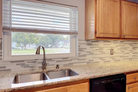 Villa ou maison à vendre à Orlando, Floride: 4 chambres, 136.94 m2 № 2422805 - photo 6