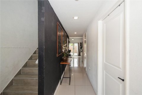 Adosado en venta en Homestead, Florida, 4 dormitorios, 139.35 m2 № 1929658 - foto 3