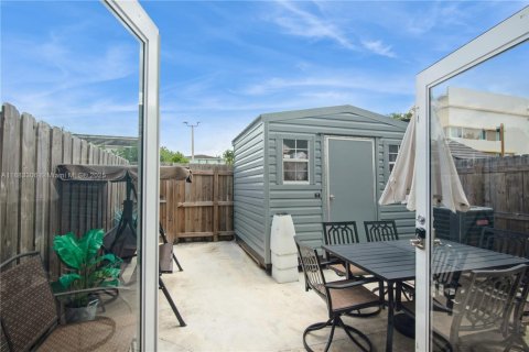 Adosado en venta en Homestead, Florida, 4 dormitorios, 139.35 m2 № 1929658 - foto 27