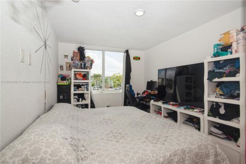 Adosado en venta en Homestead, Florida, 4 dormitorios, 139.35 m2 № 1929658 - foto 16