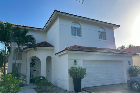 Villa ou maison à Miramar, Floride 3 chambres, 198.81 m2 № 2000556