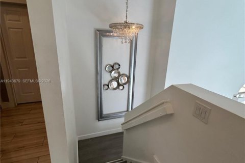 Villa ou maison à louer à Miramar, Floride: 3 chambres, 198.81 m2 № 2000556 - photo 16