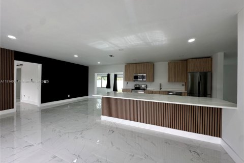 Купить виллу или дом в Форт-Лодердейл, Флорида 5 спален, 290.23м2, № 1969543 - фото 5