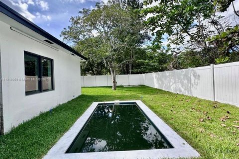 Купить виллу или дом в Форт-Лодердейл, Флорида 5 спален, 290.23м2, № 1969543 - фото 23