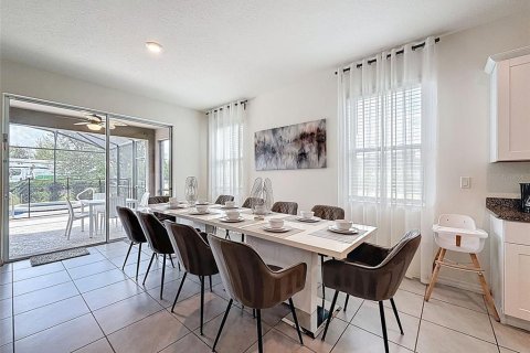 Casa en venta en Davenport, Florida, 7 dormitorios, 336.86 m2 № 2212615 - foto 16