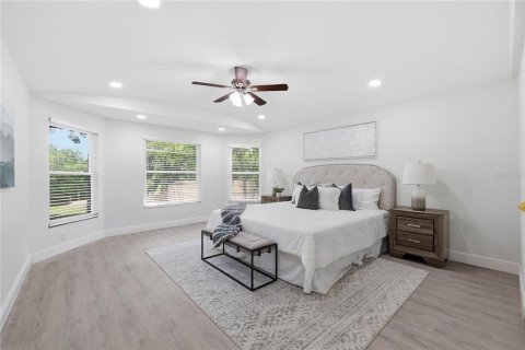 Villa ou maison à vendre à Tampa, Floride: 3 chambres, 158.31 m2 № 2231575 - photo 18