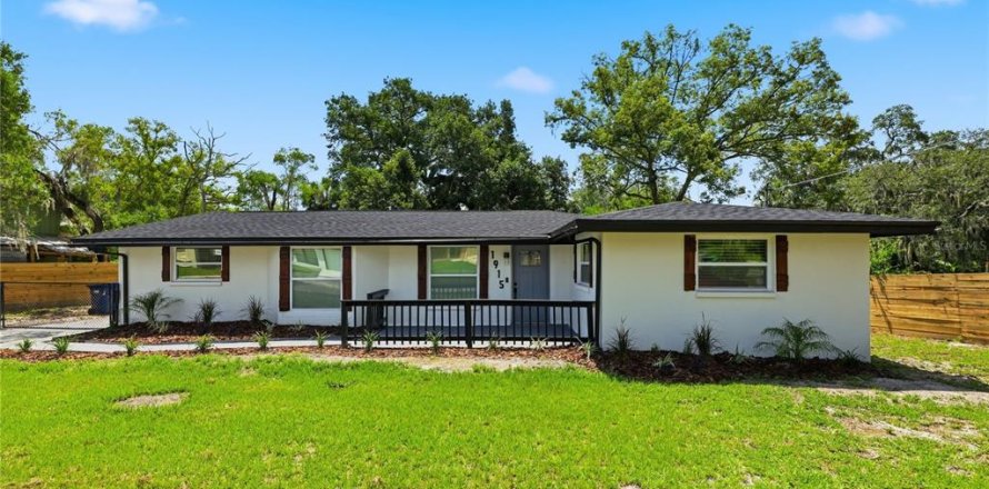 Villa ou maison à Tampa, Floride 3 chambres, 158.31 m2 № 2231575
