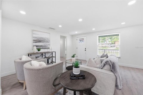 Villa ou maison à vendre à Tampa, Floride: 3 chambres, 158.31 m2 № 2231575 - photo 13