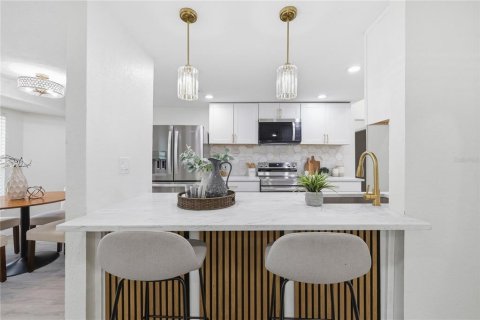Villa ou maison à vendre à Tampa, Floride: 3 chambres, 158.31 m2 № 2231575 - photo 7