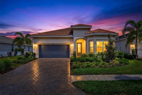 House in Englewood, Florida 3 bedrooms, 195.56 sq.m. № 2116642