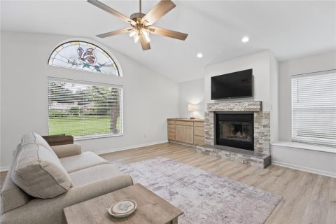 Villa ou maison à vendre à Palm Harbor, Floride: 3 chambres, 243.31 m2 № 2410687 - photo 24
