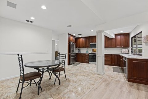 Villa ou maison à vendre à Palm Harbor, Floride: 3 chambres, 243.31 m2 № 2410687 - photo 19