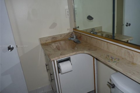 Copropriété à louer à Miami, Floride: 1 chambre, 57.04 m2 № 2017137 - photo 9
