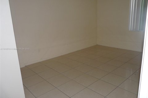 Copropriété à louer à Miami, Floride: 1 chambre, 57.04 m2 № 2017137 - photo 6