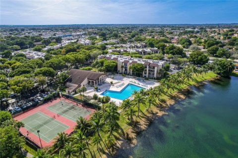 Copropriété à louer à Miami, Floride: 1 chambre, 57.04 m2 № 2017137 - photo 18