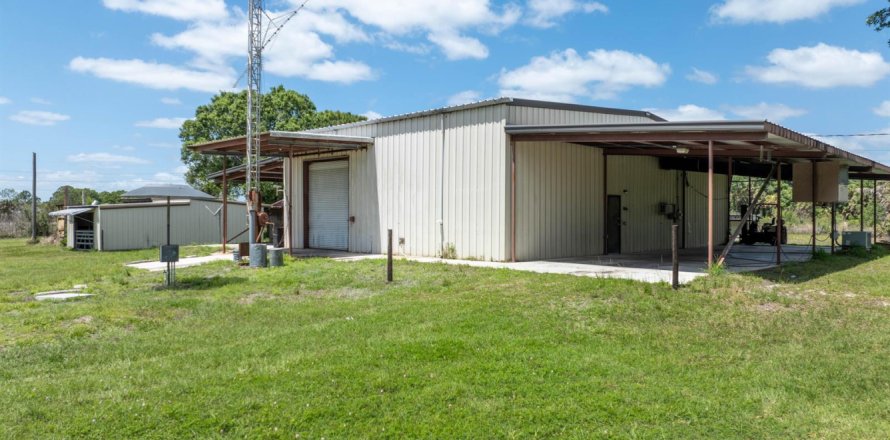 Casa en Port St. Lucie, Florida 1 dormitorio, 180.6 m2 № 2078294