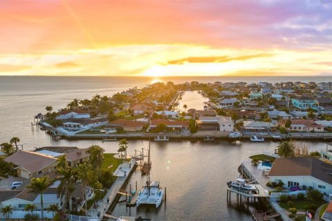 Villa ou maison à New Port Richey, Floride 3 chambres, 121.79 m2 № 2347133