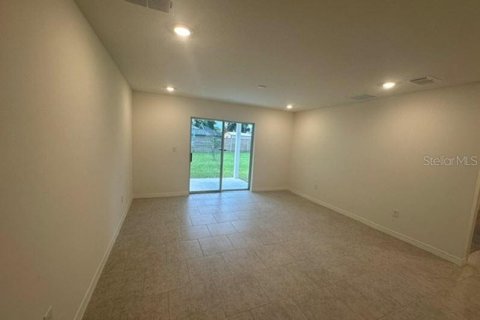 House in Palm Coast, Florida 3 bedrooms, 144.18 sq.m. № 2203951 - photo 6