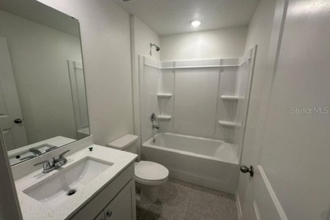 House in Palm Coast, Florida 3 bedrooms, 144.18 sq.m. № 2203951 - photo 7