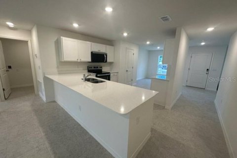 House in Palm Coast, Florida 3 bedrooms, 144.18 sq.m. № 2203951 - photo 5