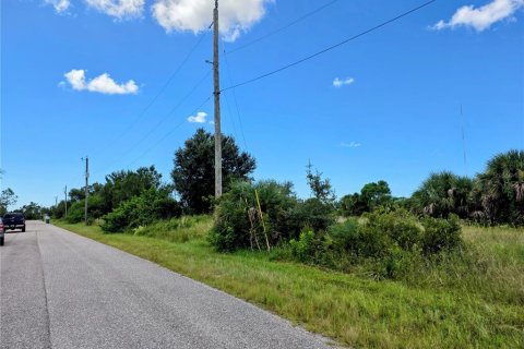 Terreno en venta en Port Charlotte, Florida № 2162196 - foto 4