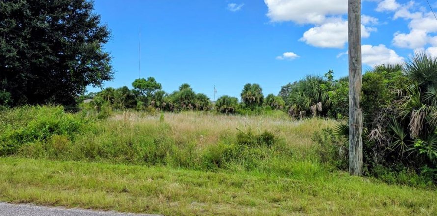 Terreno en Port Charlotte, Florida № 2162196