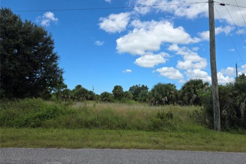Terreno en venta en Port Charlotte, Florida № 2162196 - foto 9