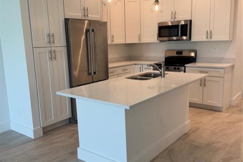 Apartamento en alquiler en Englewood, Florida, 3 dormitorios, 111.48 m2 № 1910162 - foto 8