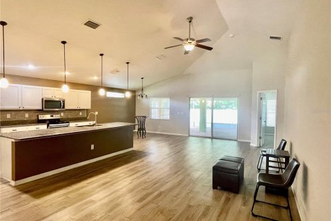 Casa en venta en Ocala, Florida, 3 dormitorios, 185.62 m2 № 1746821 - foto 3