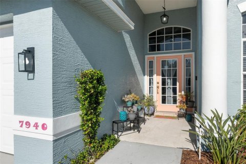 House in New Port Richey, Florida 3 bedrooms, 148.18 sq.m. № 1415894 - photo 6