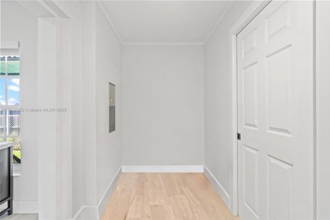 Villa ou maison à vendre à Miami, Floride: 4 chambres, 163.88 m2 № 1974454 - photo 11