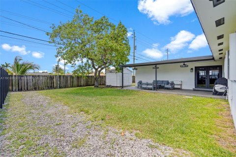 Villa ou maison à vendre à Miami, Floride: 4 chambres, 163.88 m2 № 1974454 - photo 29