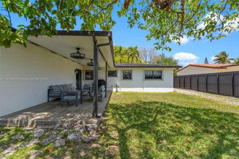 Villa ou maison à vendre à Miami, Floride: 4 chambres, 163.88 m2 № 1974454 - photo 27