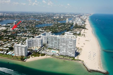 Condominio en alquiler en Fort Lauderdale, Florida, 1 dormitorio, 63.64 m2 № 1075664 - foto 1