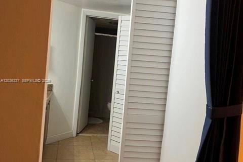 Copropriété à louer à Miami, Floride: 3 chambres, 111.48 m2 № 2084282 - photo 3