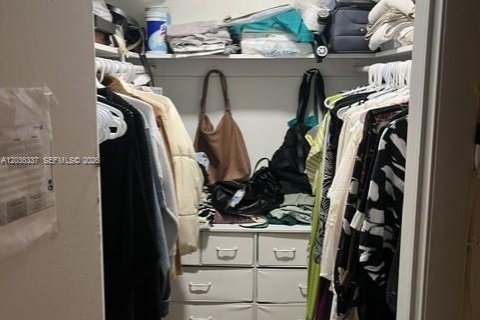 Copropriété à louer à Miami, Floride: 3 chambres, 111.48 m2 № 2084282 - photo 7