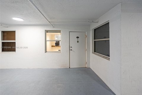 Apartamento en alquiler en Miami, Florida, 2 dormitorios, 58.06 m2 № 2005953 - foto 23