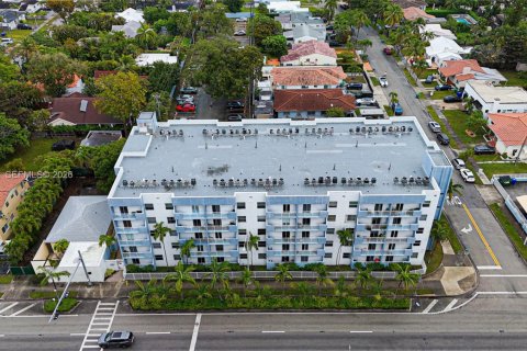 Apartamento en alquiler en Miami, Florida, 2 dormitorios, 58.06 m2 № 2005953 - foto 25