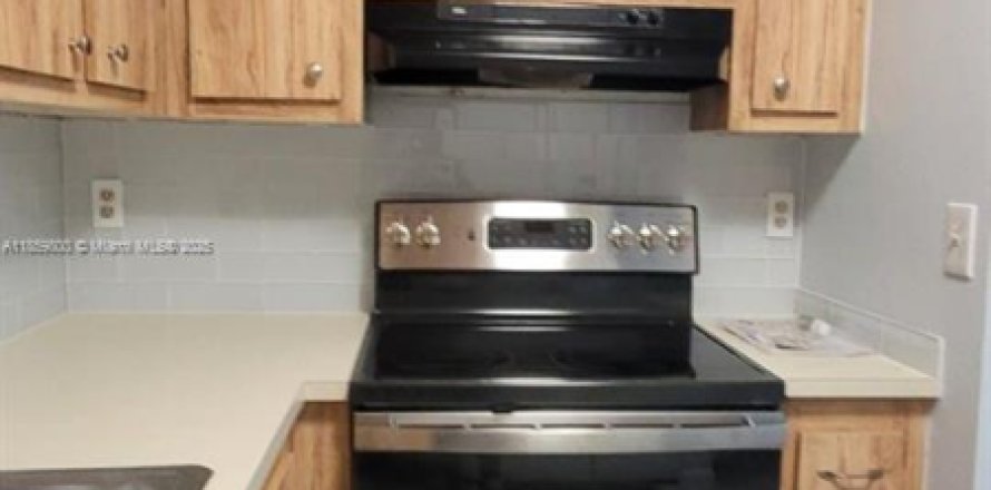 Appartement à Coral Springs, Floride 2 chambres, 76.18 m2 № 1888368