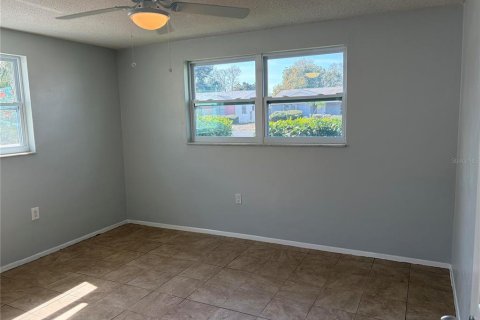 Casa en venta en Port Richey, Florida, 2 dormitorios, 132.66 m2 № 2166279 - foto 14