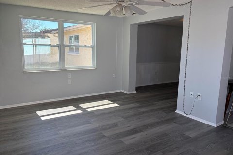 Casa en venta en Port Richey, Florida, 2 dormitorios, 132.66 m2 № 2166279 - foto 29