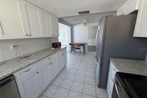 Casa en venta en Port Richey, Florida, 2 dormitorios, 132.66 m2 № 2166279 - foto 26