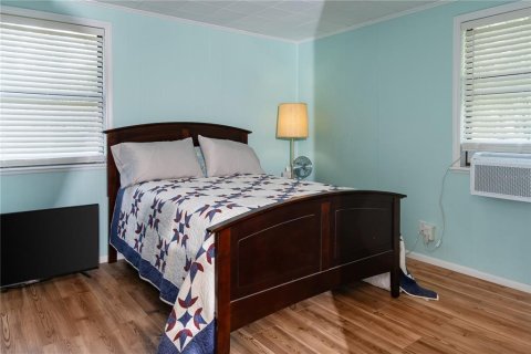House in Lake Panasoffkee, Florida 2 bedrooms, 72.84 sq.m. № 1644312 - photo 16